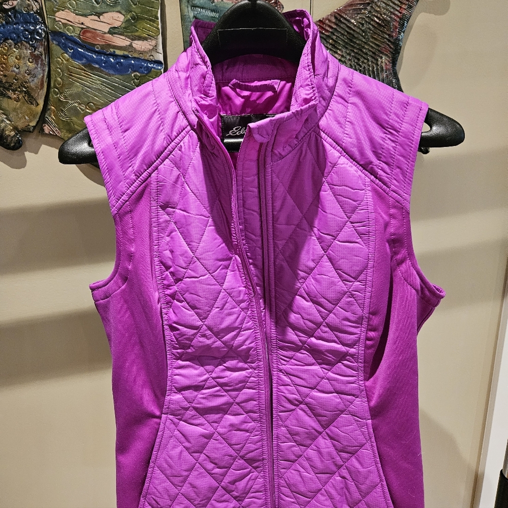 Eddie Bauer Women's Fuchsia Quilted Vest-lightweight, NWOT
